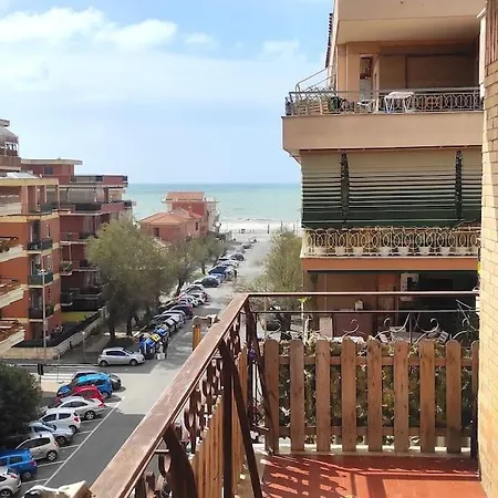 Onda Romantica Apartment Lido di Ostia Esterno foto